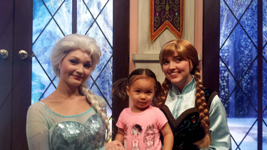 Visiting Ana and Elsa at Disneyland